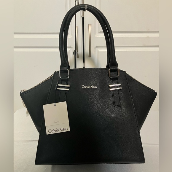 Black Calvin Klein Purse - Picture 1 of 9